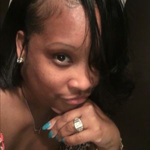 Meet your Posher, Lakisha